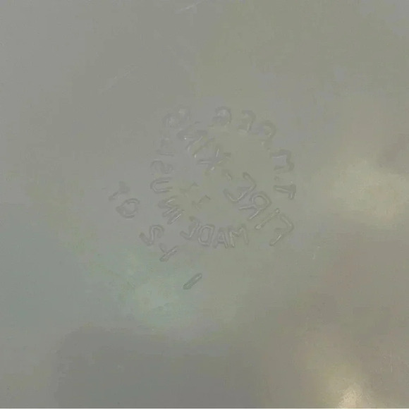 Fire King By Anchor Hocking 1 1/2 Qt. & 6in Bakeware Serving Dishes - Set of 2 - Picture 4 of 6